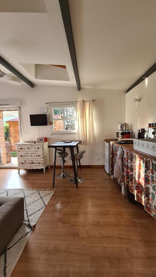 Ferienwohnung Charmant Logement Avec Parking Orvault Exterior foto